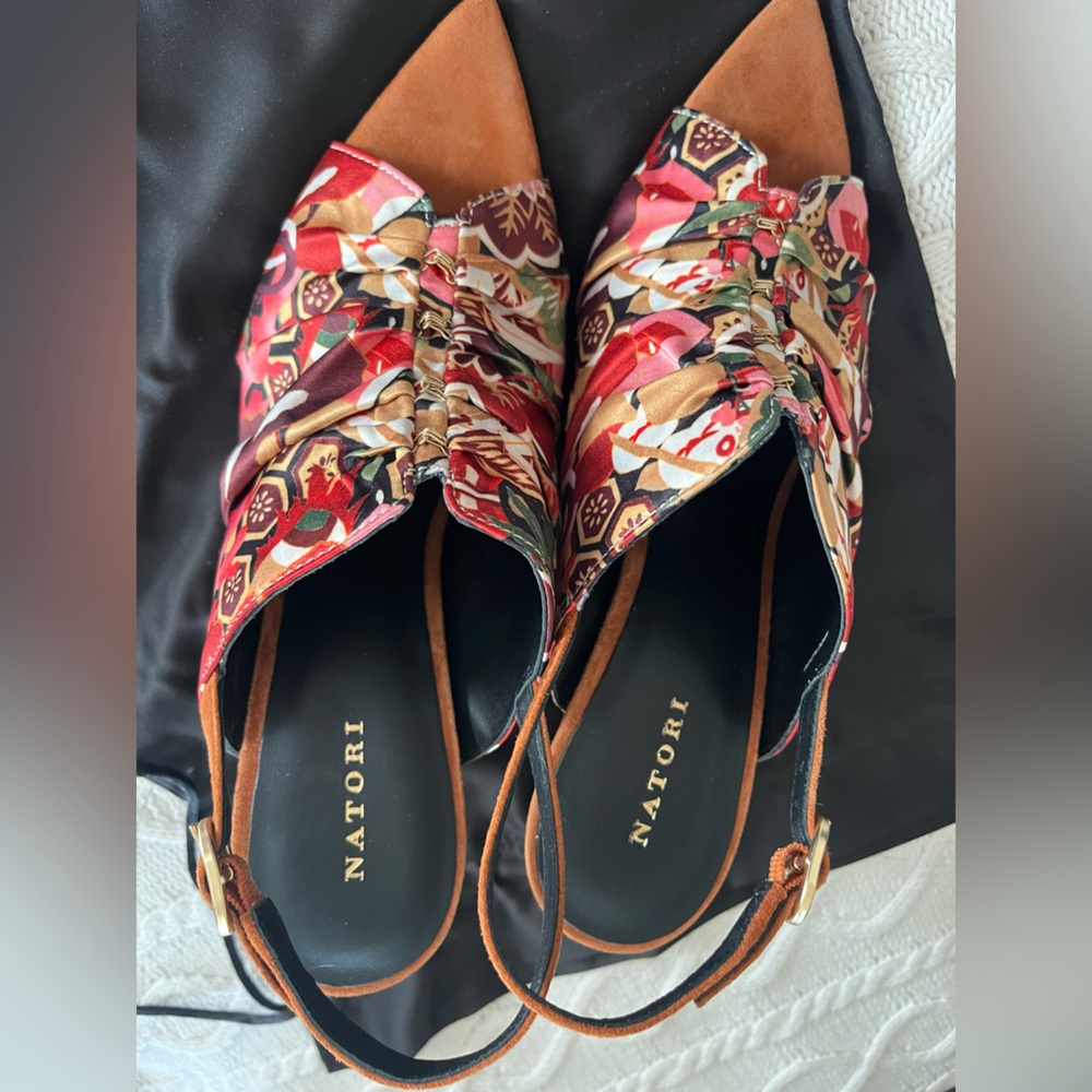 New! Natori Vibrant Patterned Slingback Satin & Leather Heels Various Sizes - Picture 11 of 13